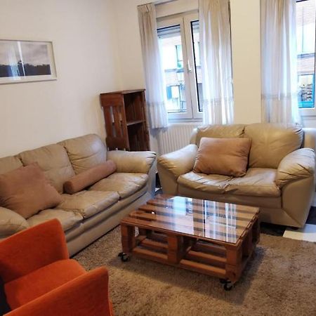 A Cinco Minutos De Todo Appartement Oviedo Buitenkant foto