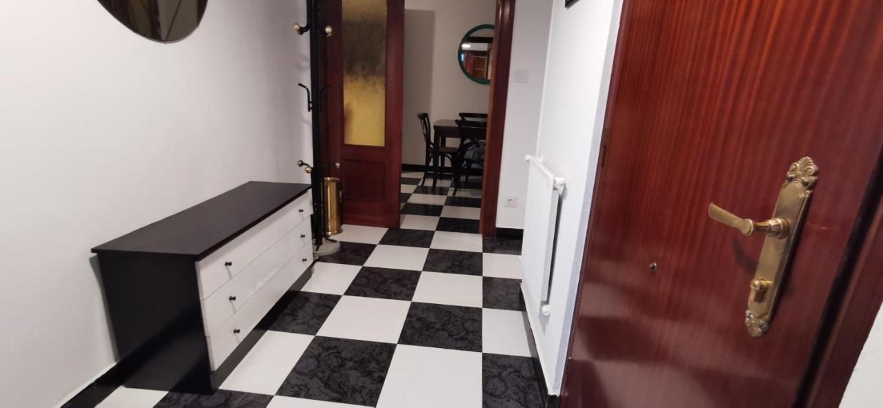 A Cinco Minutos De Todo Appartement Oviedo Buitenkant foto